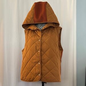 Mystree quilted hooded vest BNWT